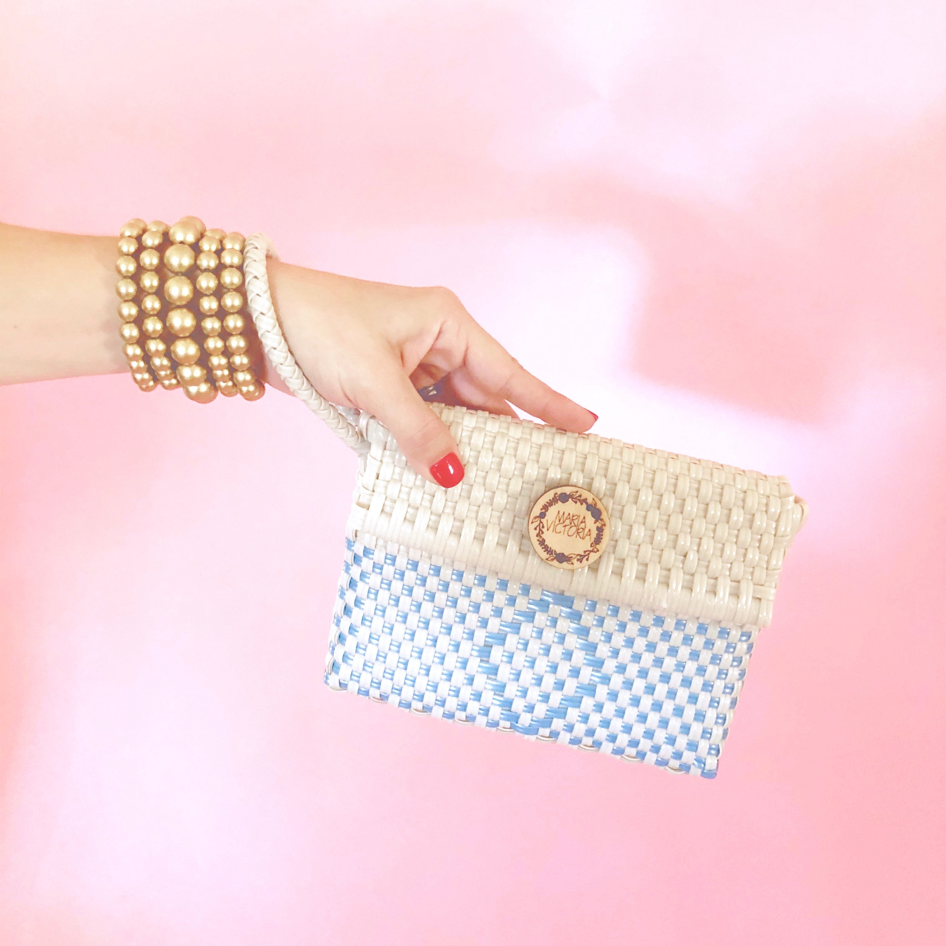 Clutches, Wallets & Wristlets